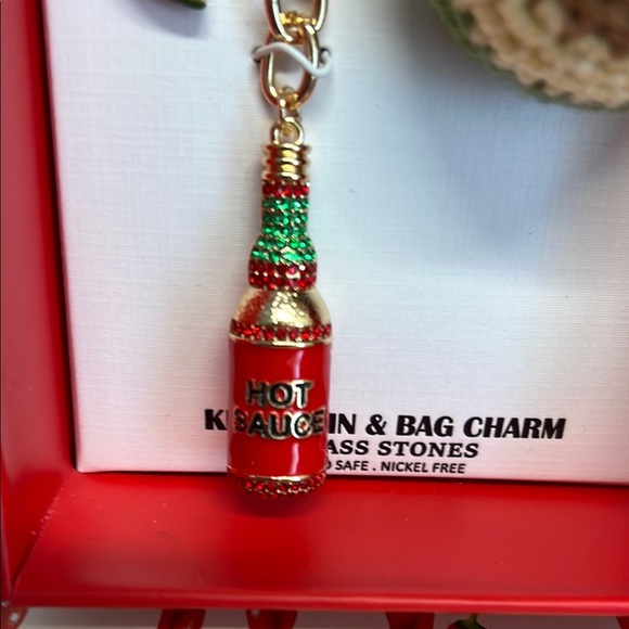 Piper K | Crochet Avocado Charm w/ Lime, Pepper & Salsa Bottle ๐โ๐ฉ๐ถ๏ธ๐ฅ - Picture 3 of 6